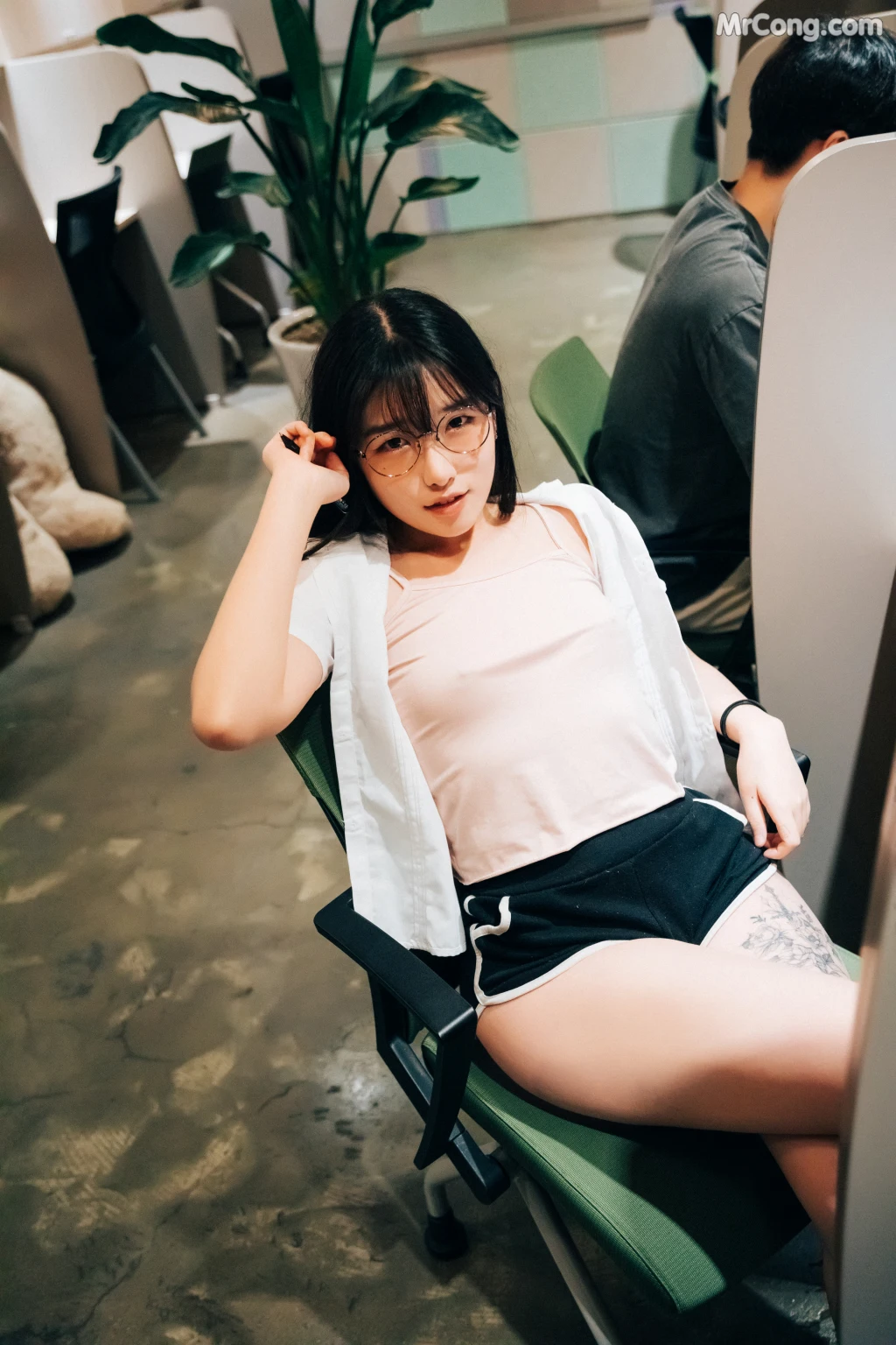 [Loozy] Sonson (손손): Reading Room + S.ver (137 photos) – Page 8