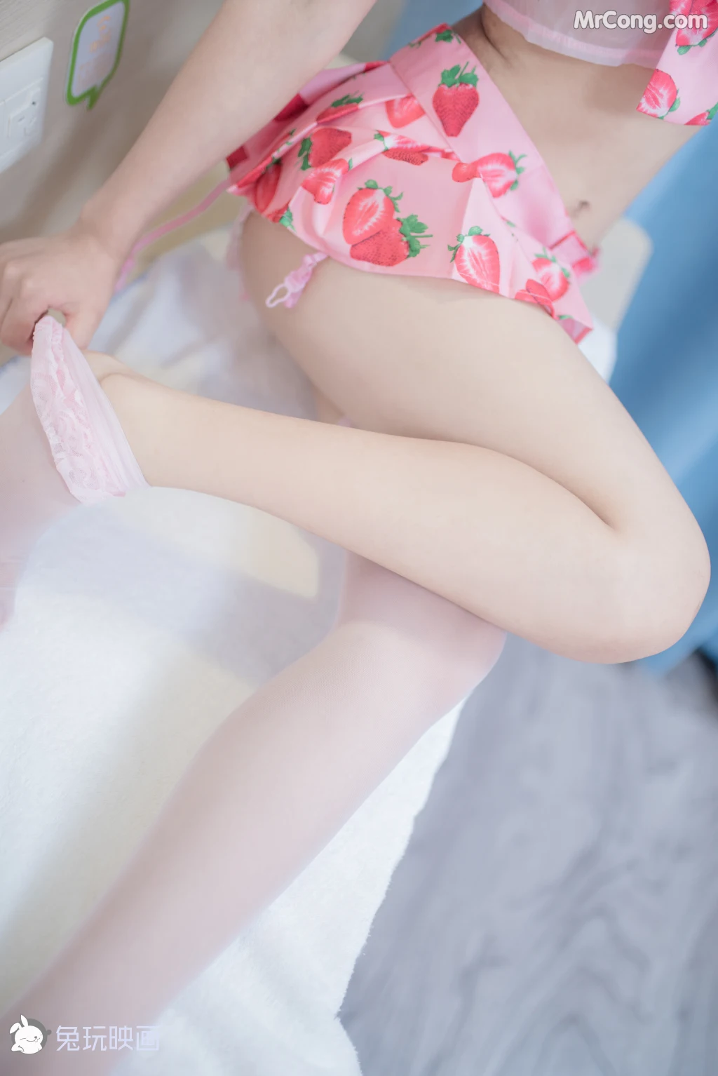 Cosplay@兔玩映画 Vol.016: 草莓裙 (42 photos) – Page 3