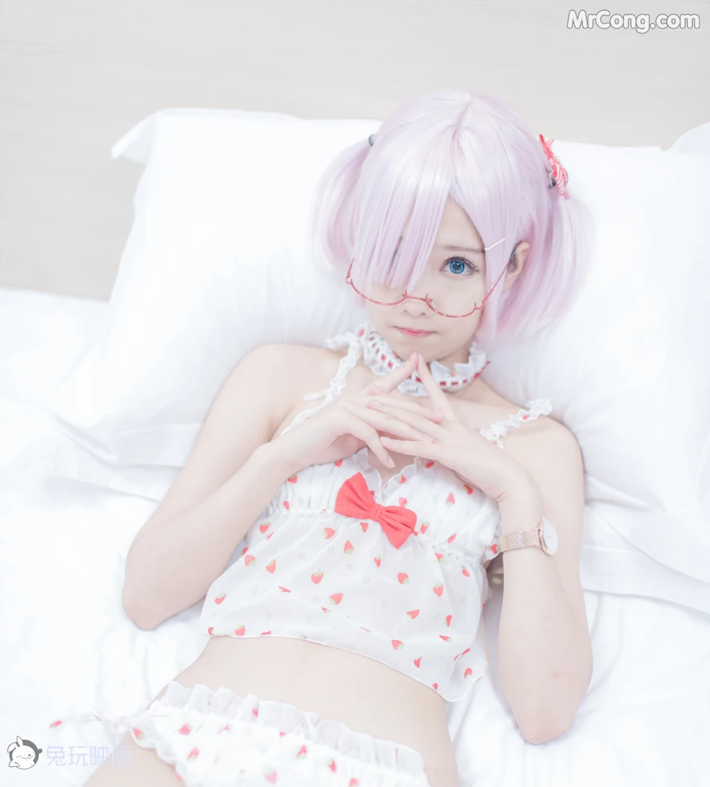 Cosplay@兔玩映画 Vol.016: 草莓裙 (42 photos) – Page 3