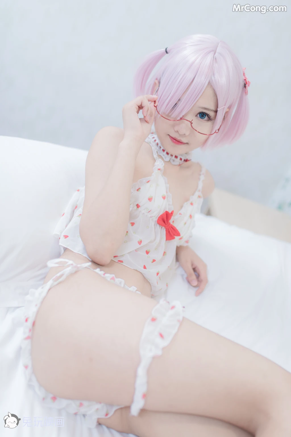 Cosplay@兔玩映画 Vol.016: 草莓裙 (42 photos) – Page 3