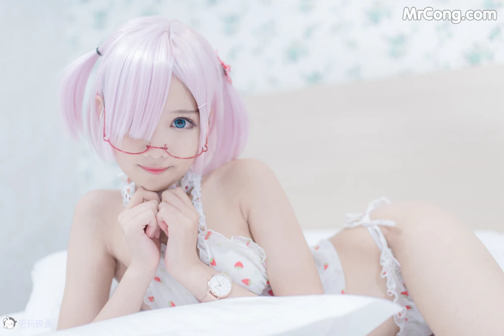 Cosplay@兔玩映画 Vol.016: 草莓裙 (42 photos) – Page 4