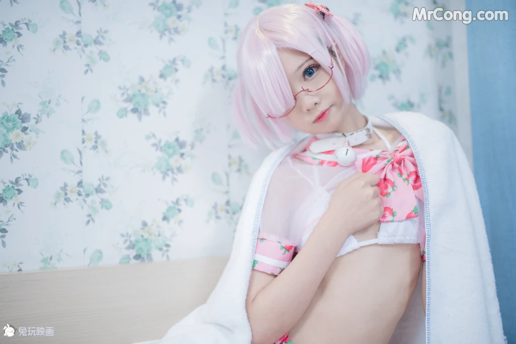 Cosplay@兔玩映画 Vol.016: 草莓裙 (42 photos) – Page 4