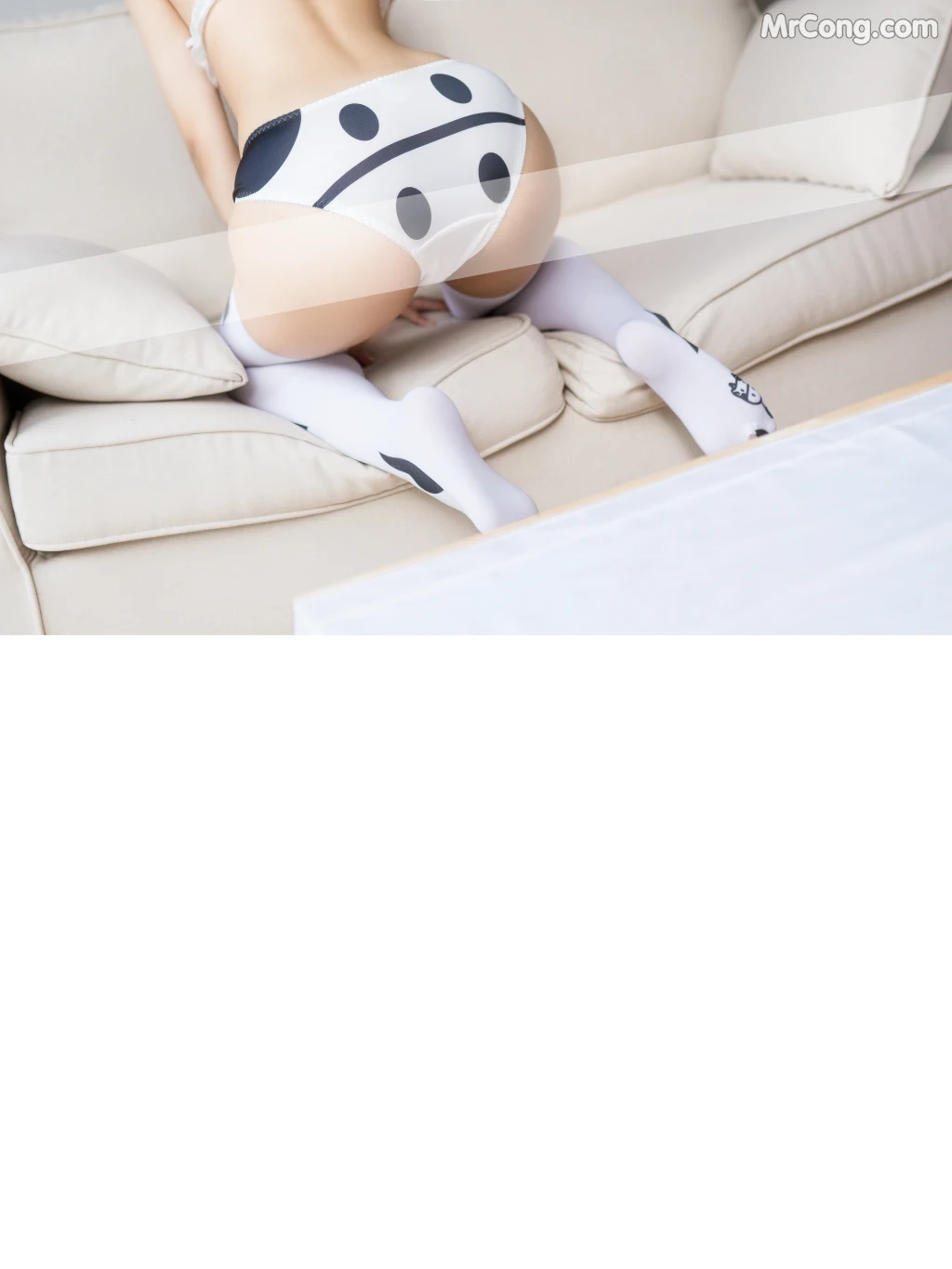 Coser@蠢沫沫 (chunmomo) Vol.068: 奶牛比基尼 (50 photos) – Page 5