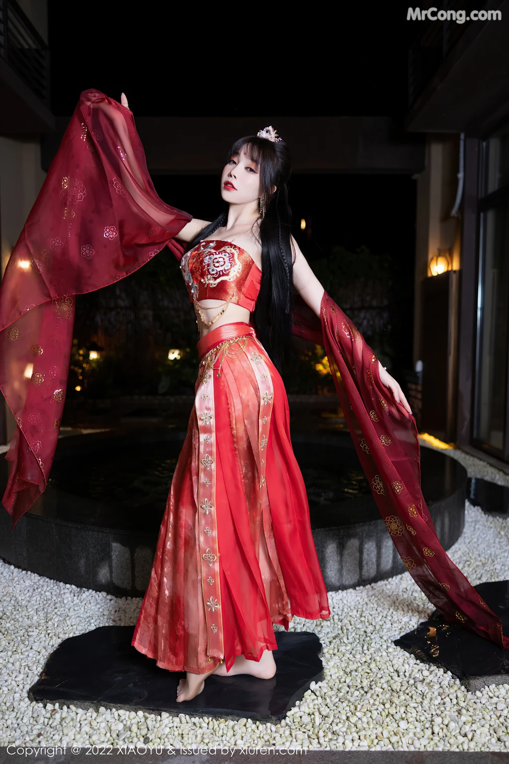 XiaoYu Vol.827: Booty (芝芝) (71 photos)