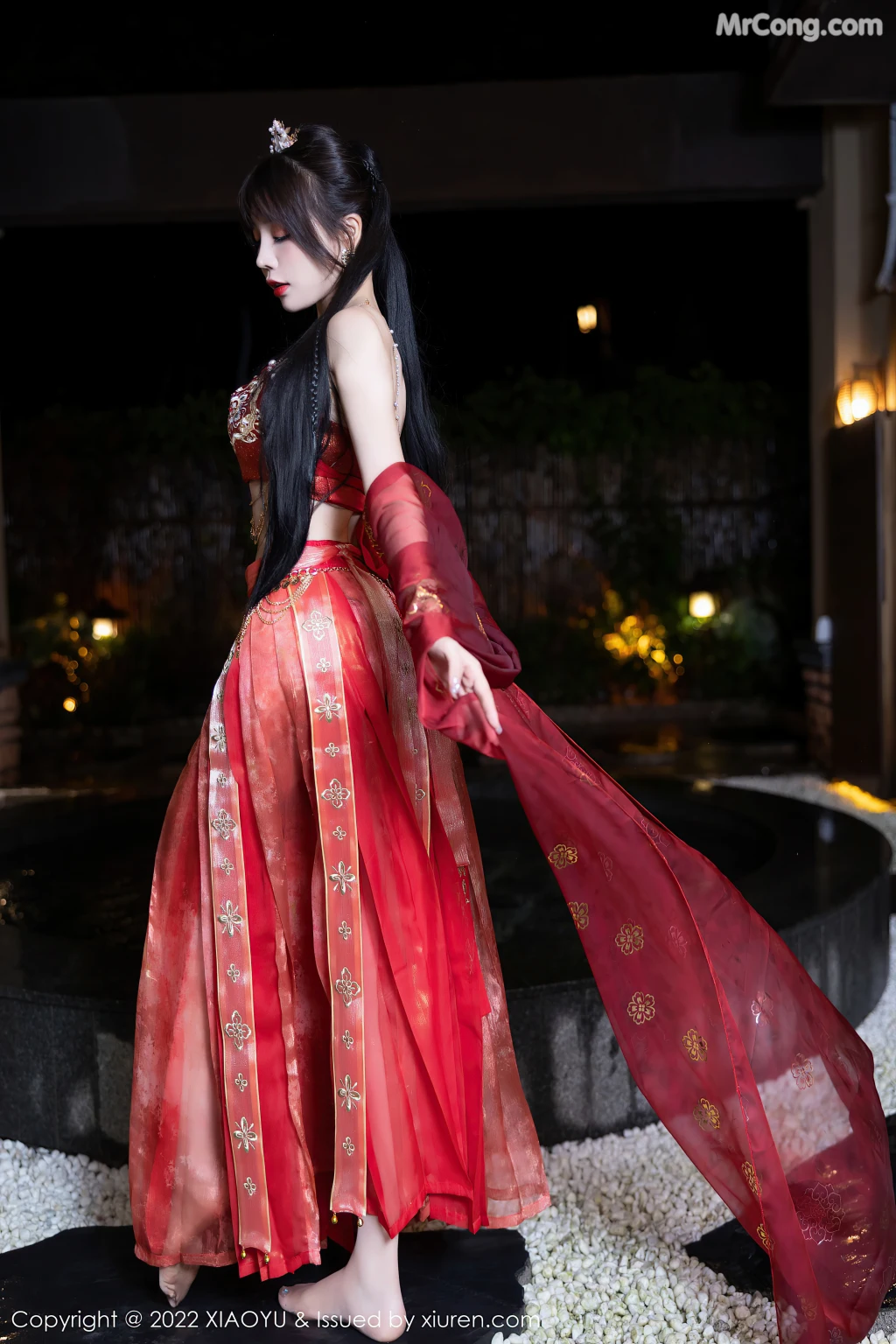 XiaoYu Vol.827: Booty (芝芝) (71 photos)