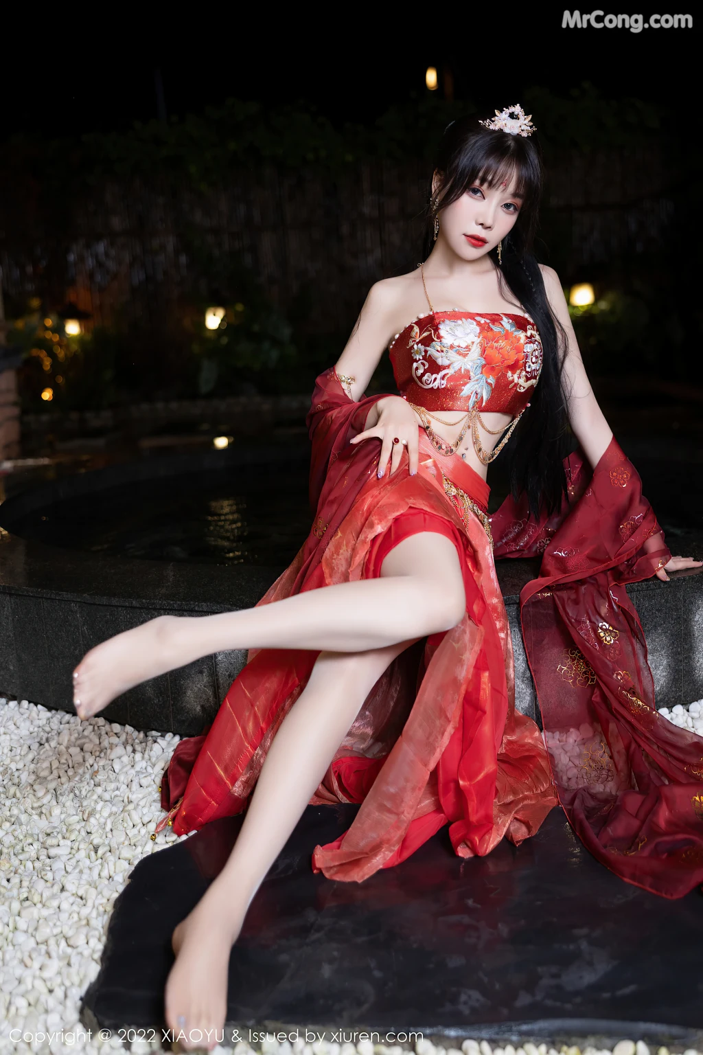XiaoYu Vol.827: Booty (芝芝) (71 photos)