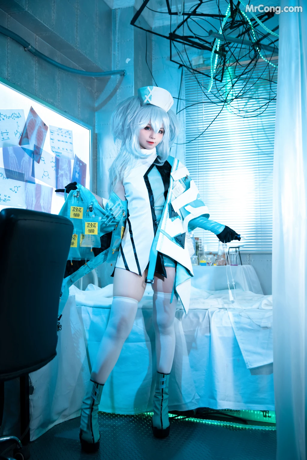 Coser@G44不会受伤 Vol.062: PA-15 Florence & Bunny ver (49 photos)