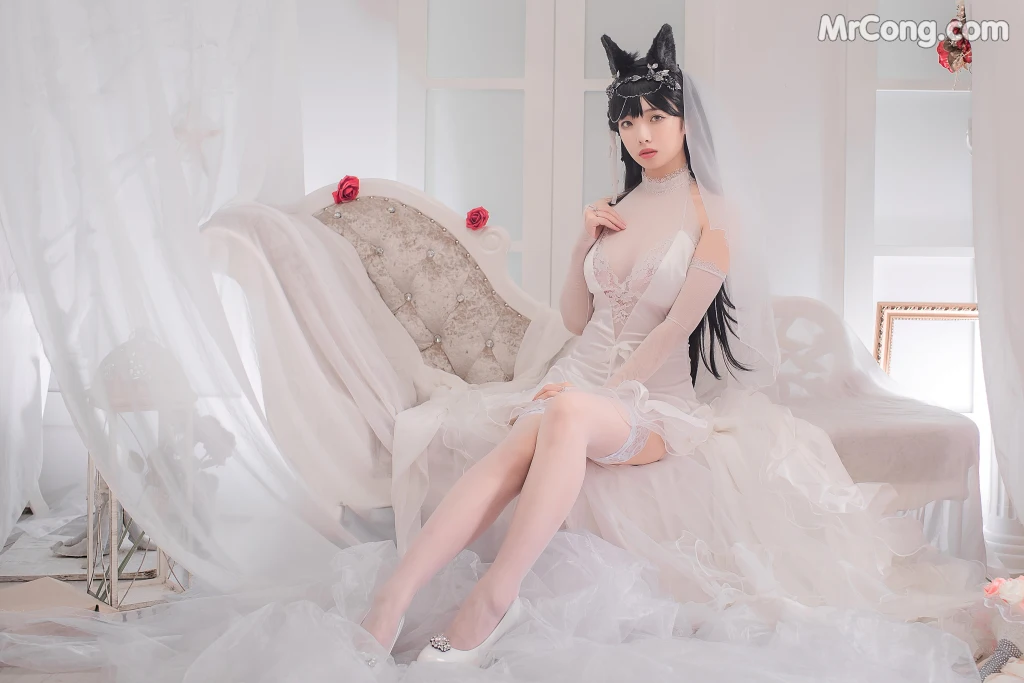 Coser@雯妹不讲道理 No.021: 爱宕花嫁 (32 photos)