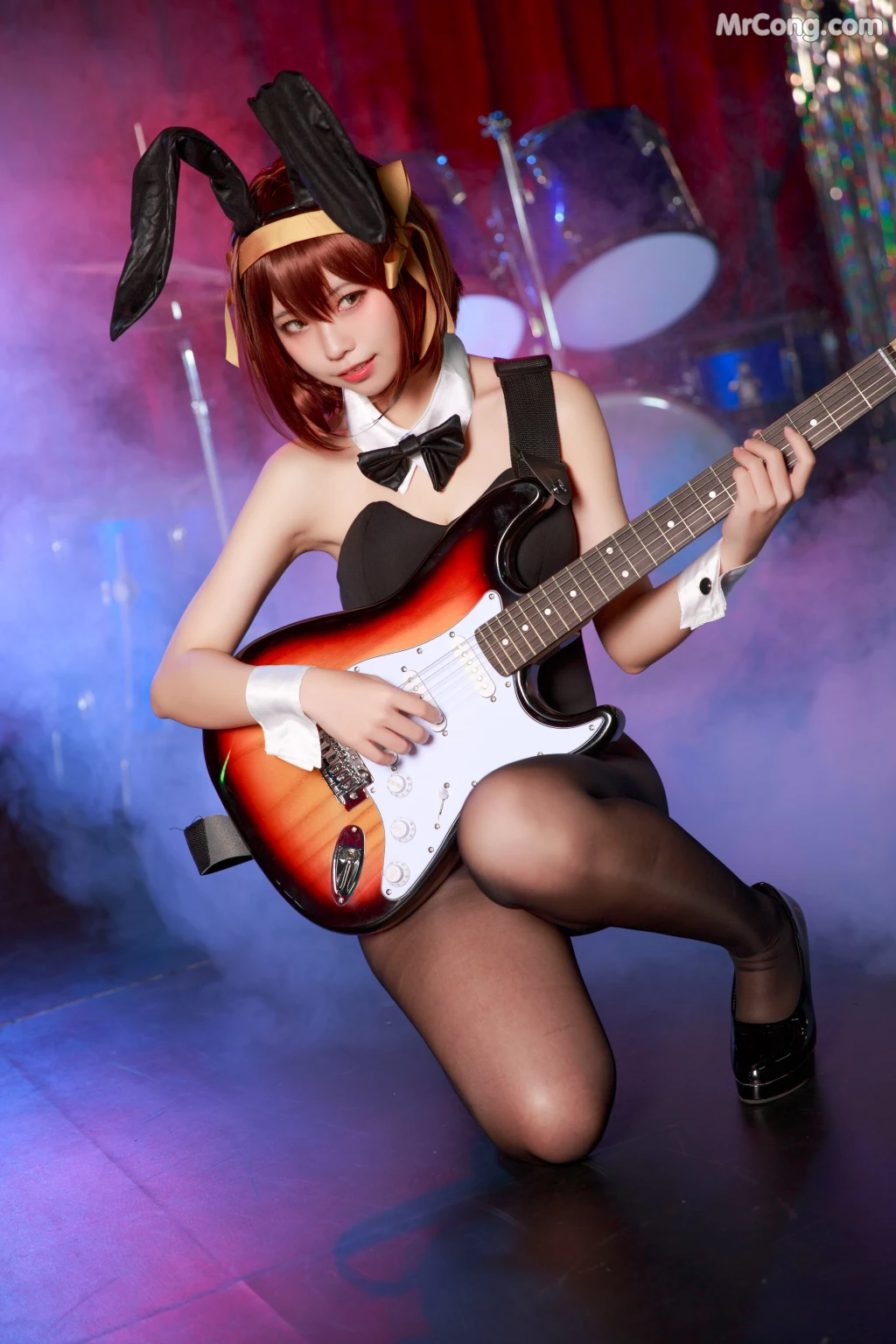 Coser@G44不会受伤 Vol.066: 凉宫 兔女郎 (17 photos)