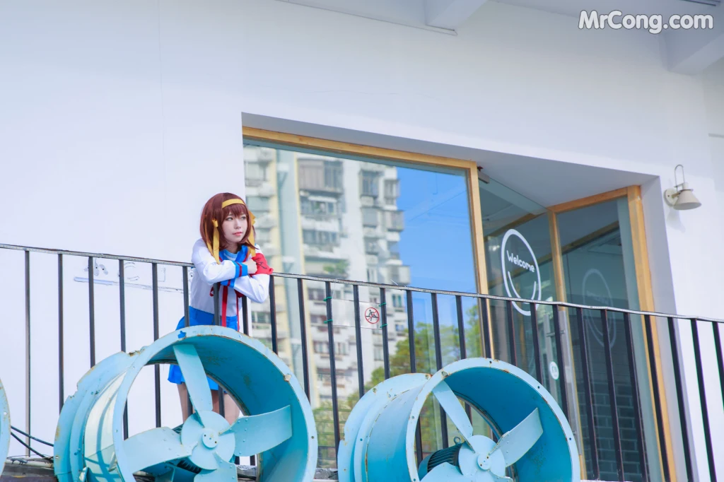 Coser@G44不会受伤 Vol.067: 凉宫 制服 (20 photos)