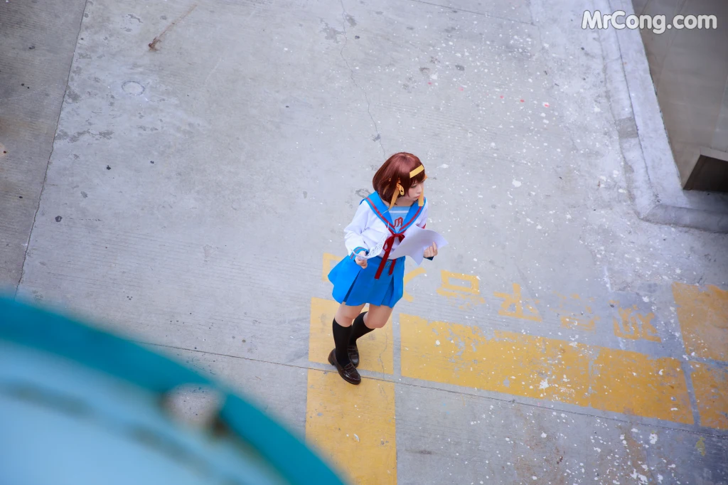 Coser@G44不会受伤 Vol.067: 凉宫 制服 (20 photos)