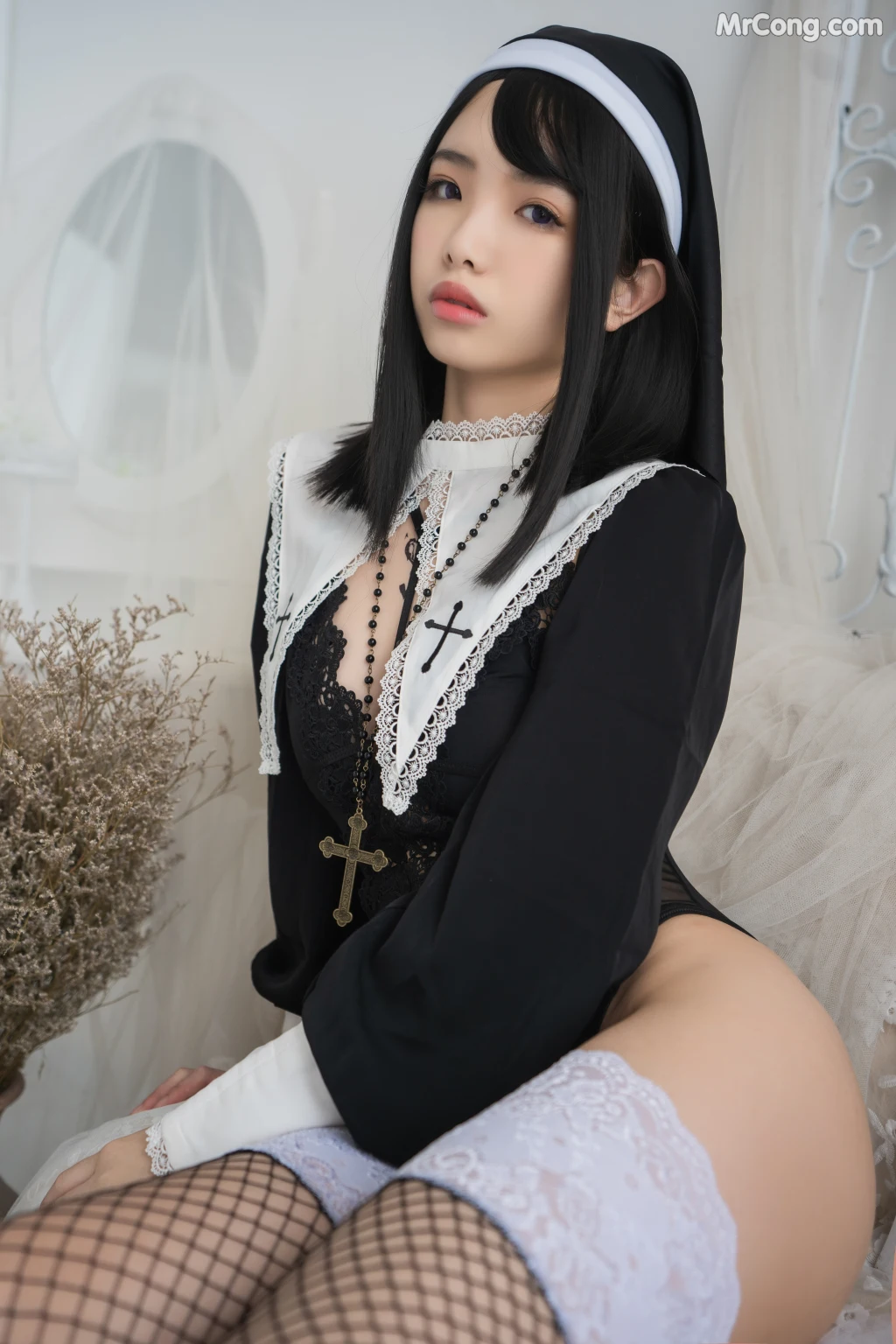 Coser@雯妹不讲道理 No.022: 危险祈祷 修女 (31 photos + 3 videos)