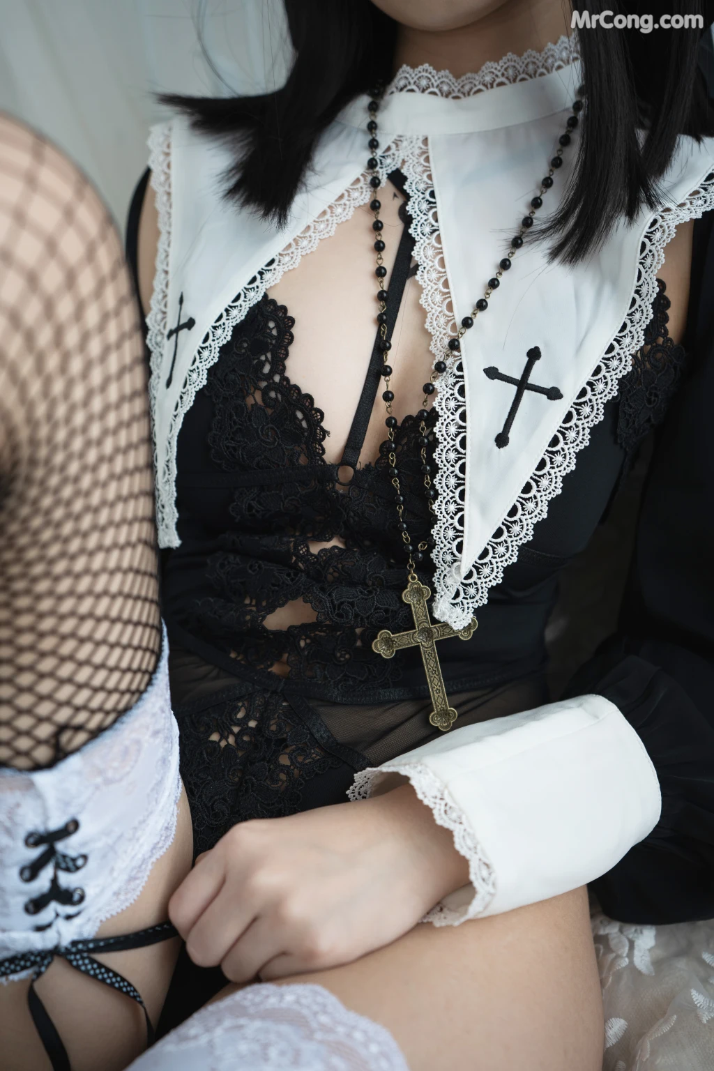 Coser@雯妹不讲道理 No.022: 危险祈祷 修女 (31 photos + 3 videos) – Page 3