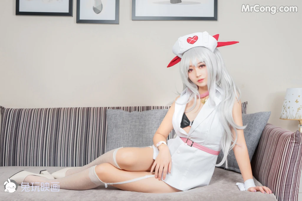 Cosplay@兔玩映画 Vol.018: 恶魔护士 (43 photos)