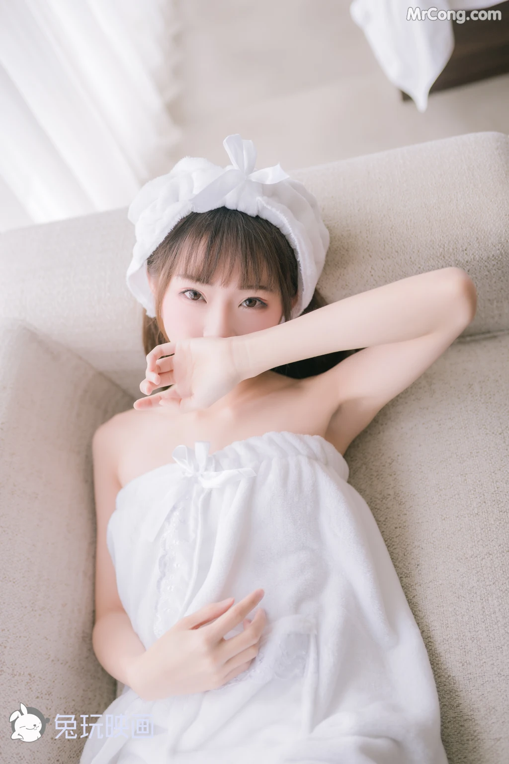 Cosplay@兔玩映画 Vol.019: 纯白浴巾 (44 photos)