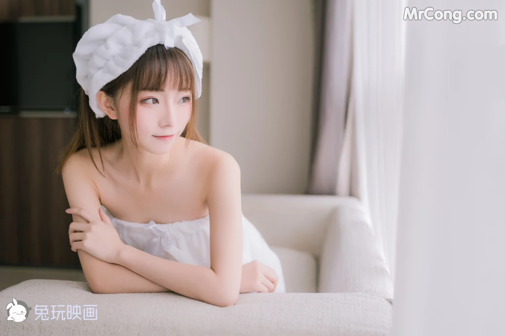 Cosplay@兔玩映画 Vol.019: 纯白浴巾 (44 photos)