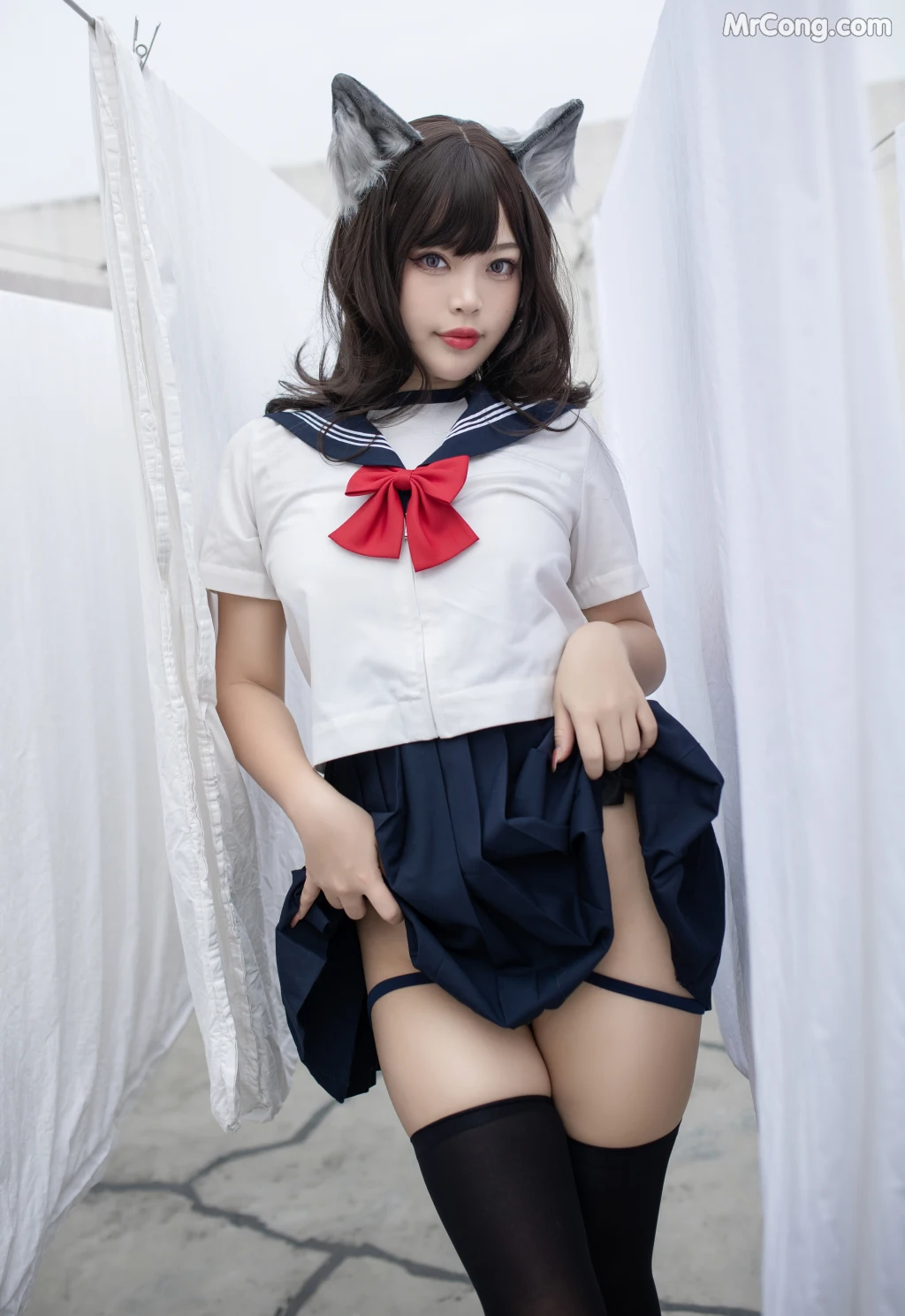 Coser@白烨 Vol.047: 魅惑狼姐姐-室外 (63 photos + 11 videos)