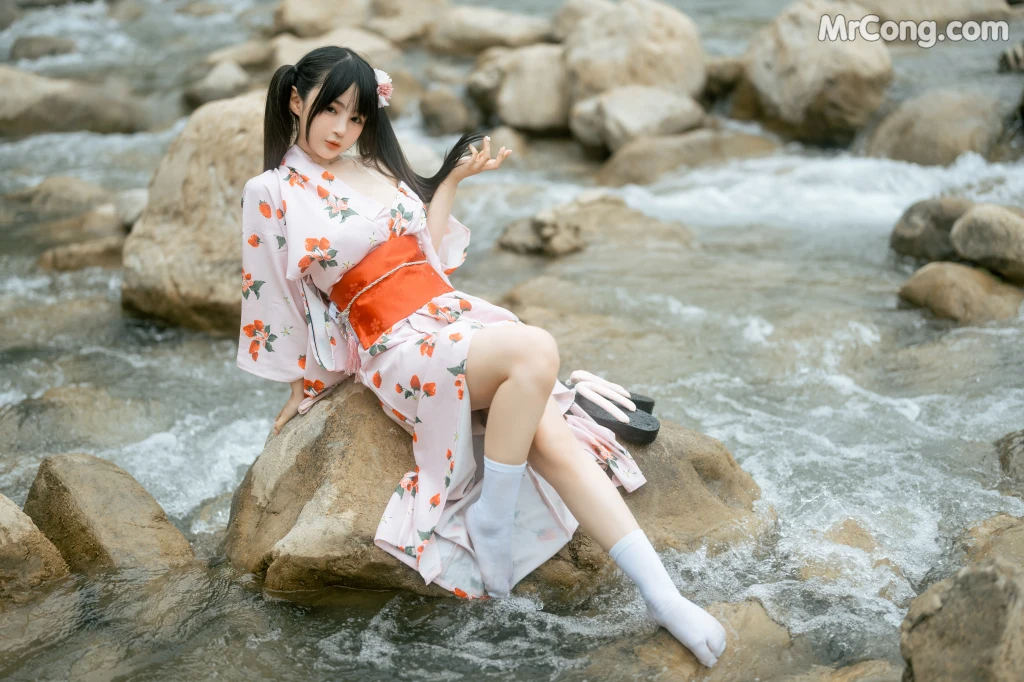 Coser@桜井宁宁: 浴衣 (76 photos)