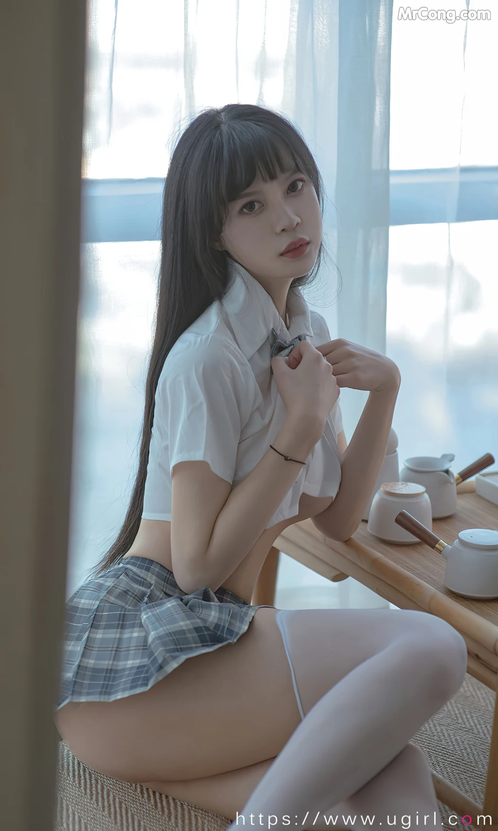 UGIRLS – Ai You Wu App No.2395: Tao Xiang Zi (桃香子) (35 photos)