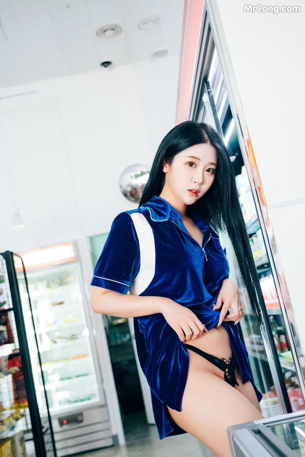 [Loozy] Bomi (보미): Part Timer (124 photos) – Page 5