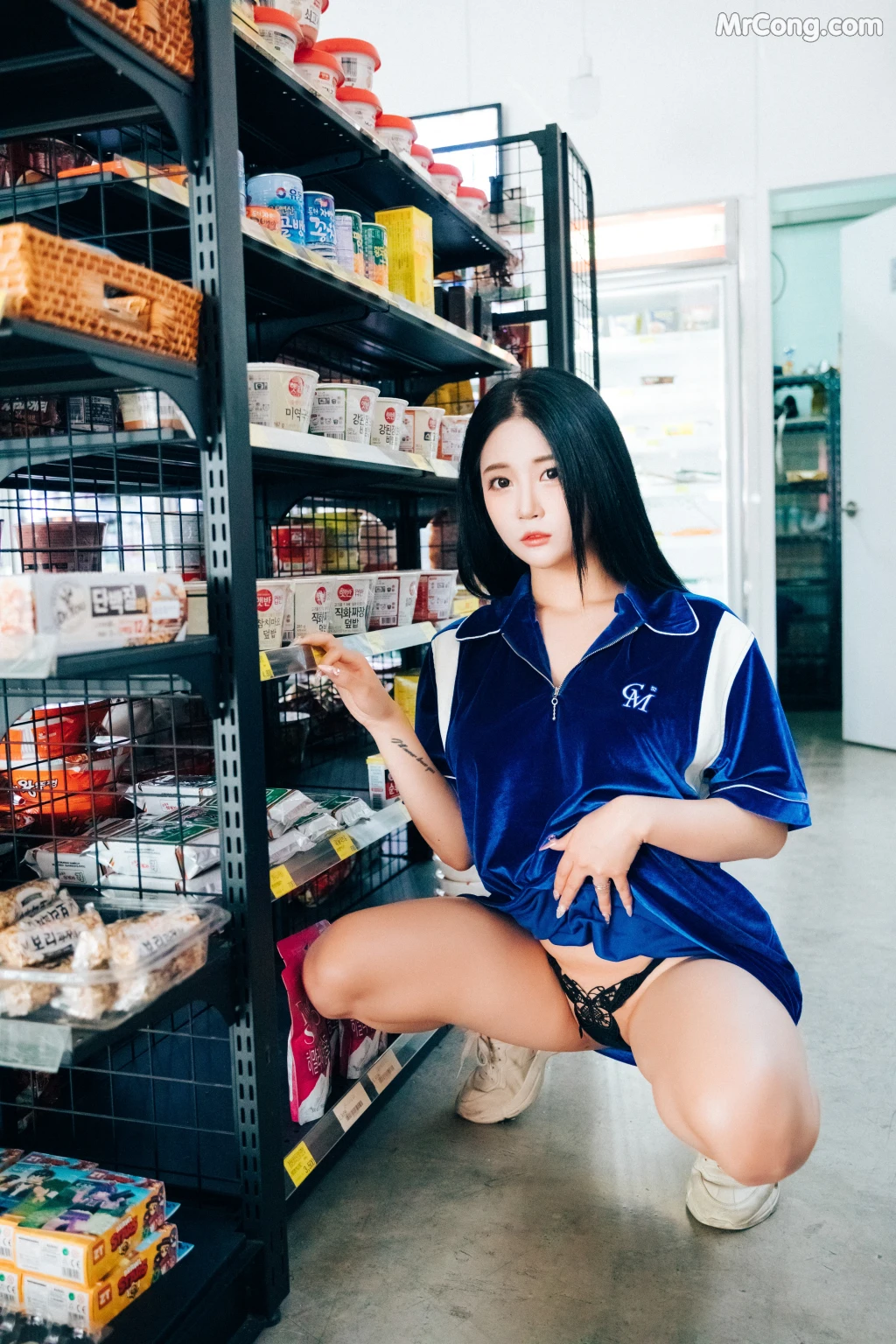 [Loozy] Bomi (보미): Part Timer (124 photos) – Page 6