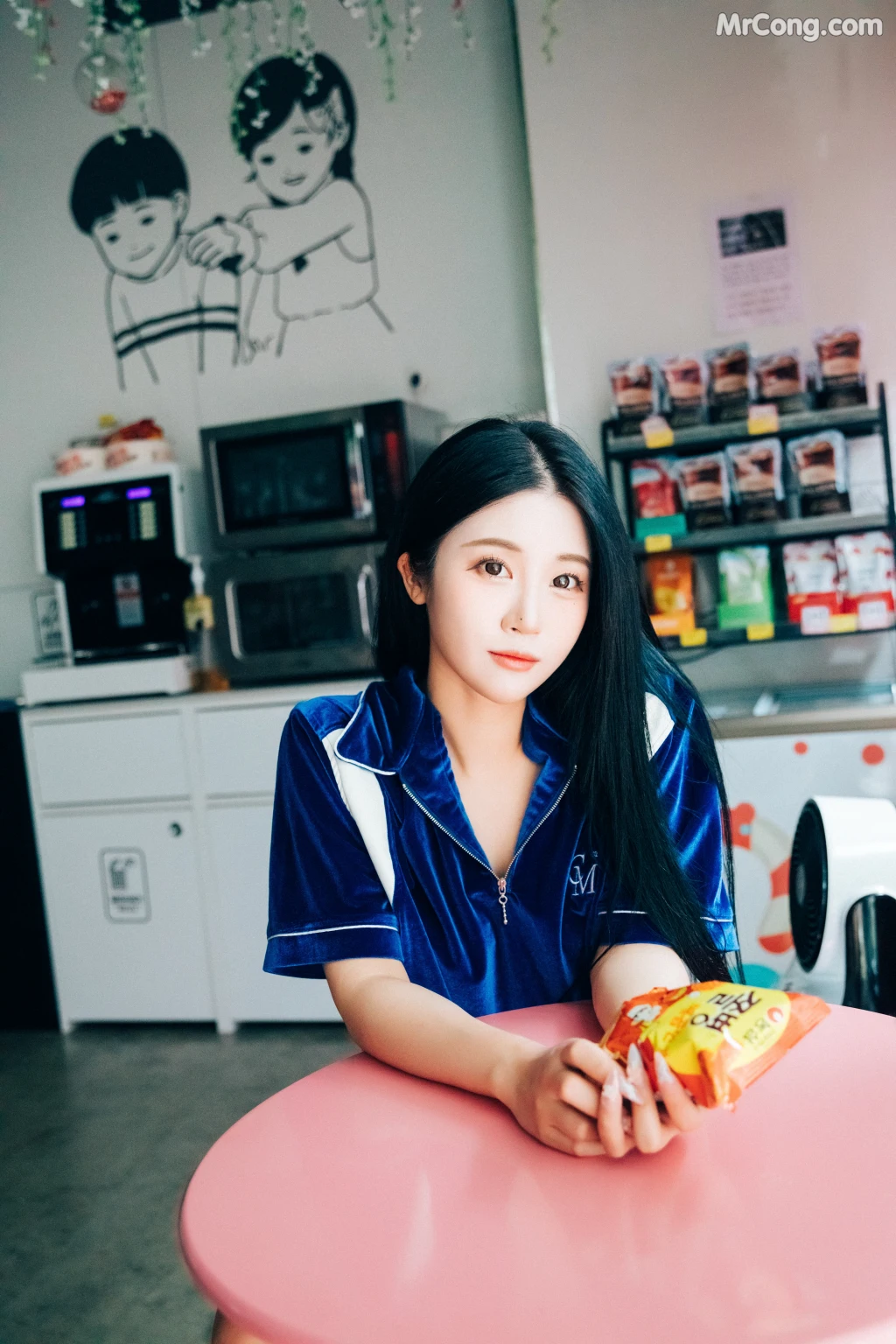 [Loozy] Bomi (보미): Part Timer (124 photos) – Page 7