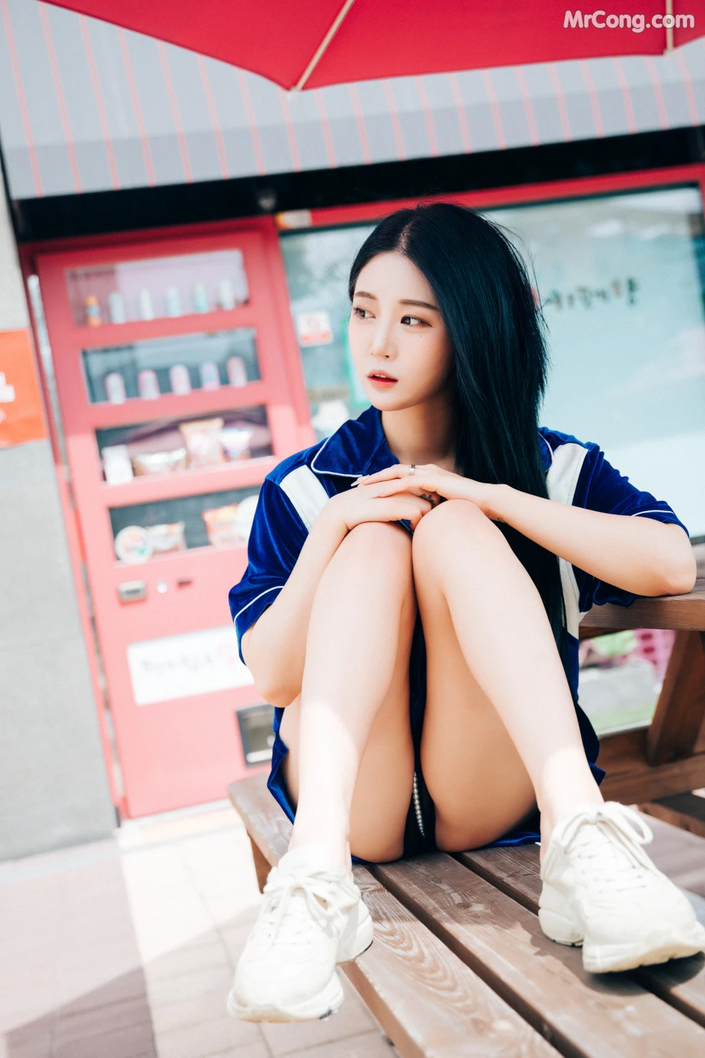 [Loozy] Bomi (보미): Part Timer (124 photos) – Page 9