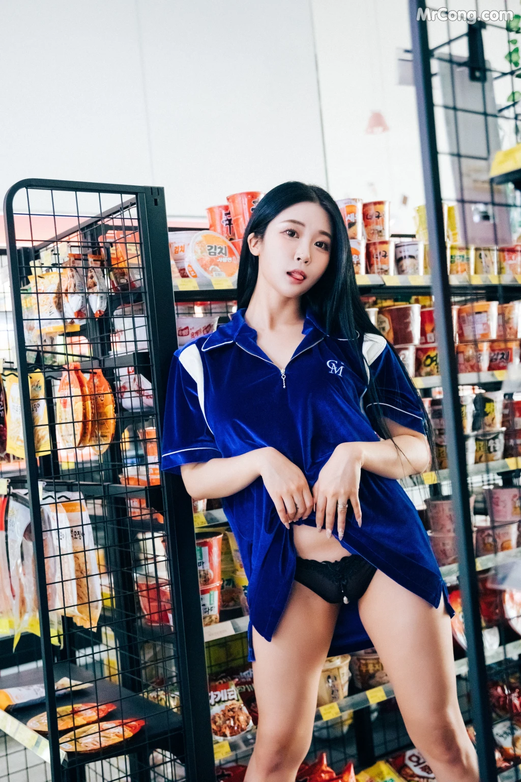 [Loozy] Bomi (보미): Part Timer (124 photos) – Page 10