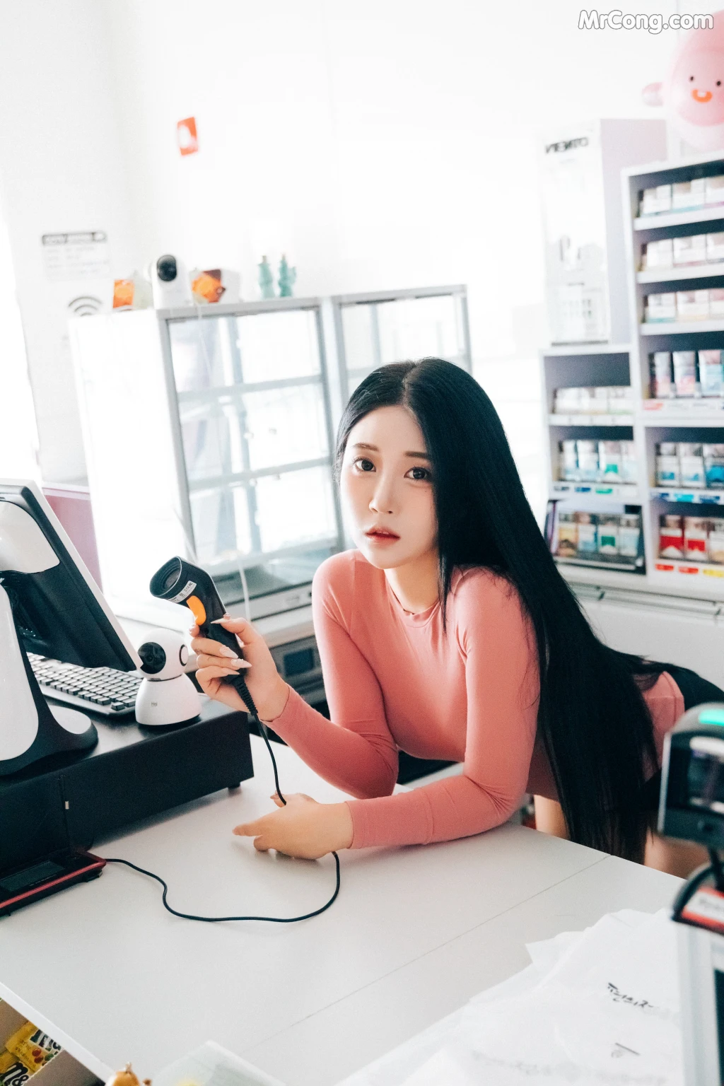 [Loozy] Bomi (보미): Part Timer (124 photos) – Page 12