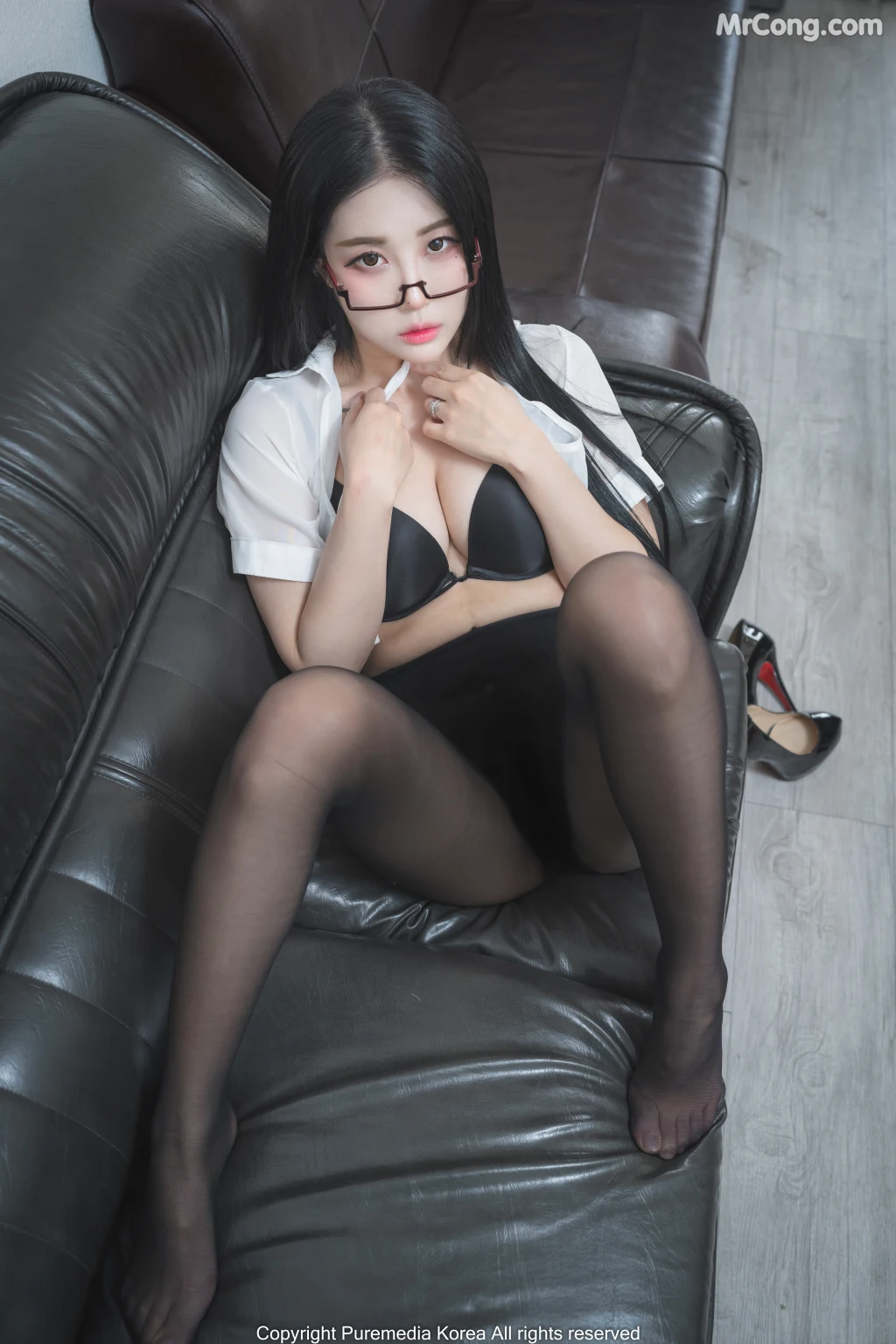 Pure Media Vol.182: Bomi (보미) – Bomistry’s Office (96 photos) – Page 4