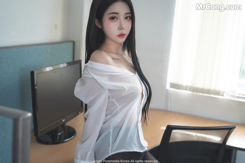 Pure Media Vol.182: Bomi (보미) – Bomistry’s Office (96 photos) – Page 8