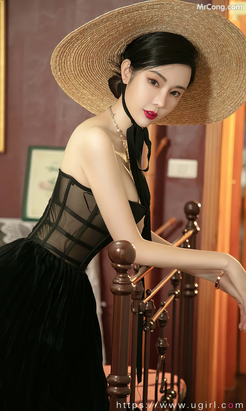 UGIRLS – Ai You Wu App No.2398: Meng Qi Qi (萌琪琪) (35 photos)