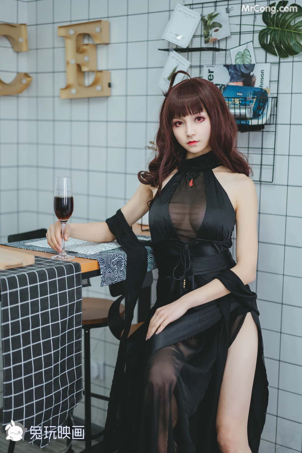 Cosplay@兔玩映画 Vol.022: 少女前线 (40 photos)