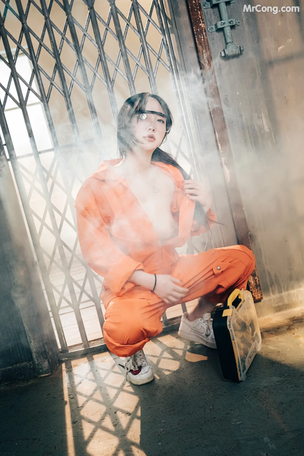 [Loozy] Son Ye-Eun (손예은): Where Are My Tools (Full ver.) (102 photos)