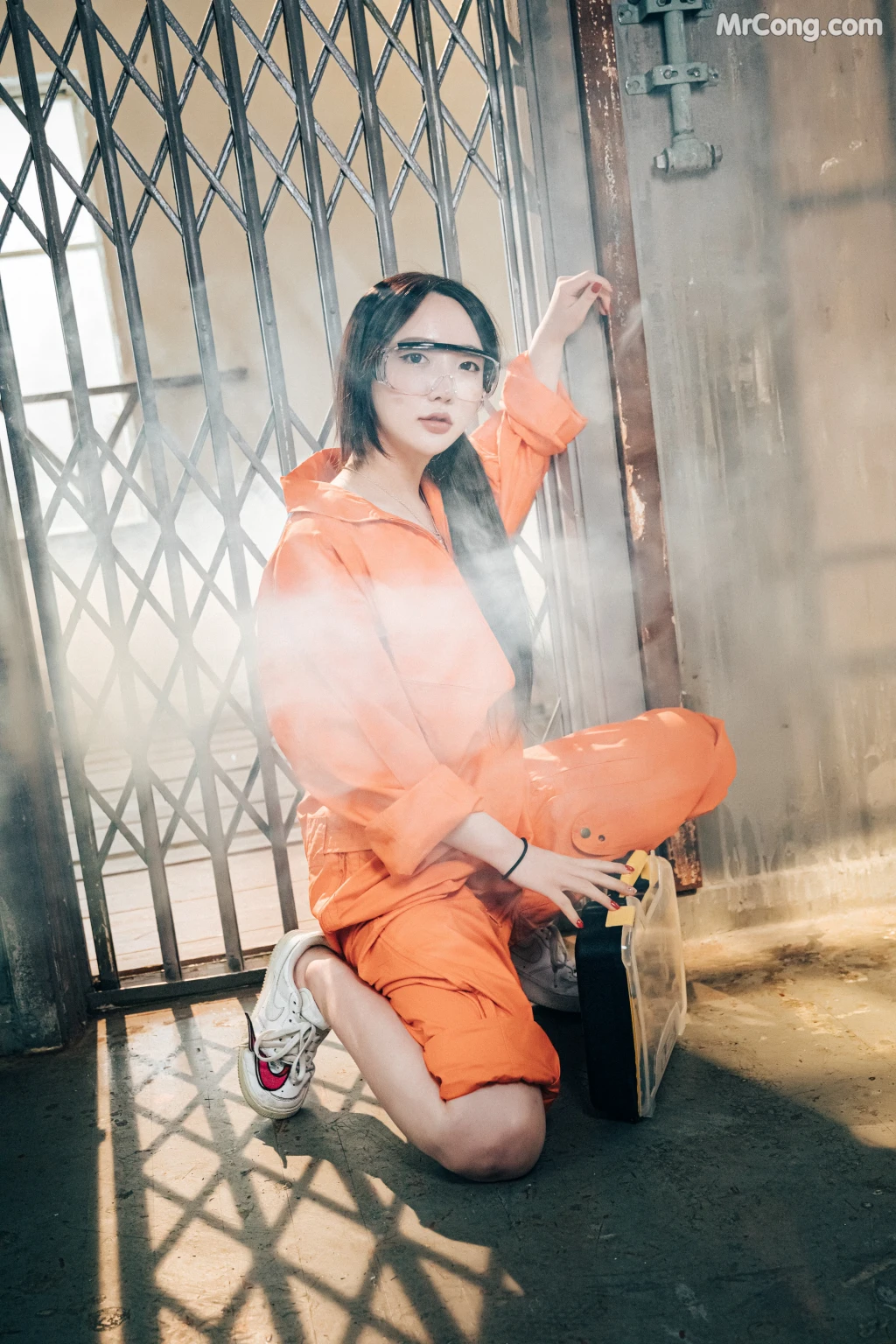 [Loozy] Son Ye-Eun (손예은): Where Are My Tools (Full ver.) (102 photos)