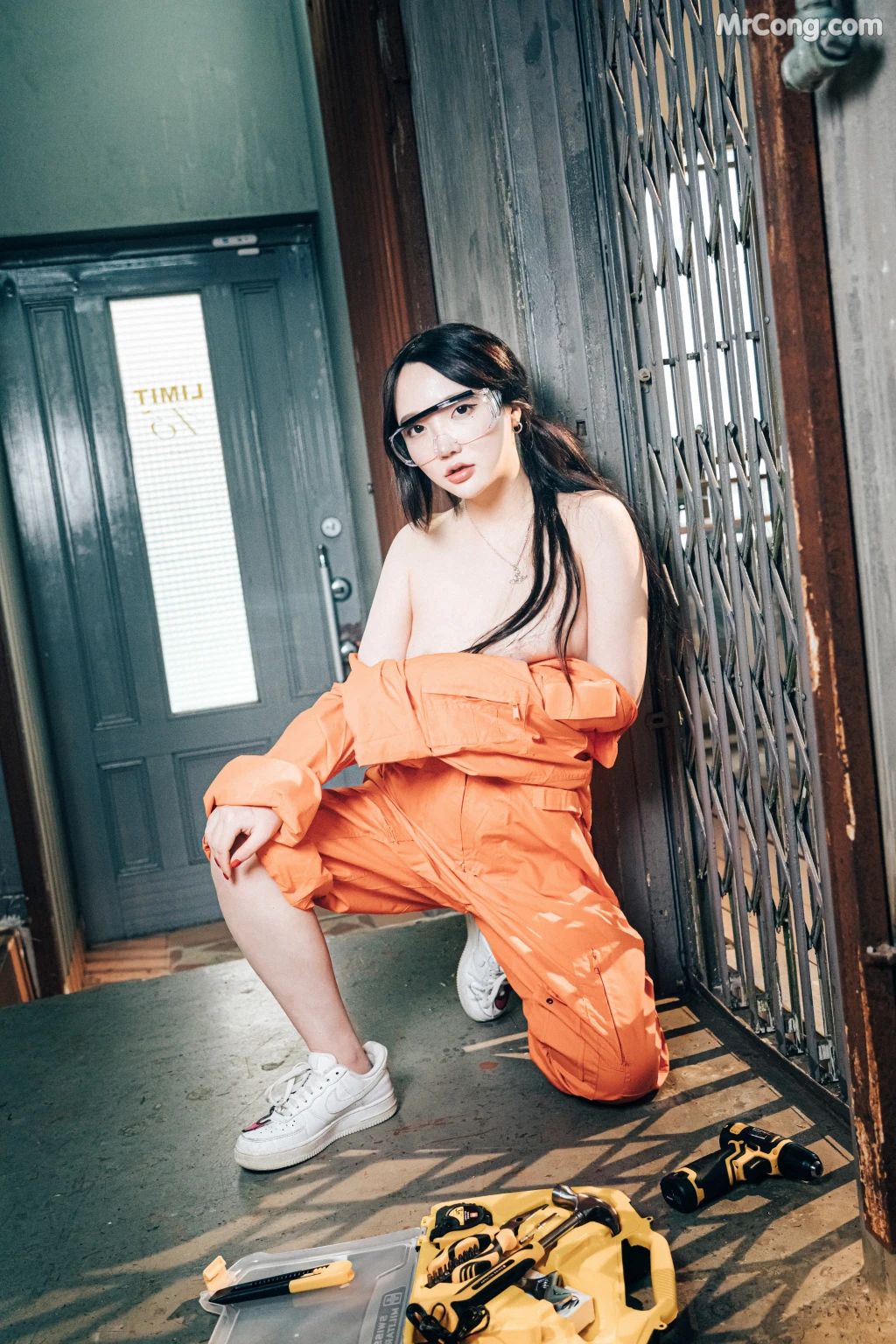 [Loozy] Son Ye-Eun (손예은): Where Are My Tools (Full ver.) (102 photos) – Page 3