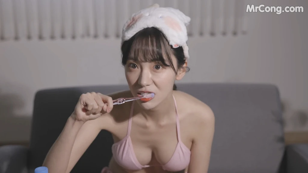 쏘블리 (@leeesovely) ASMR Videos (13 photos + 8 videos)