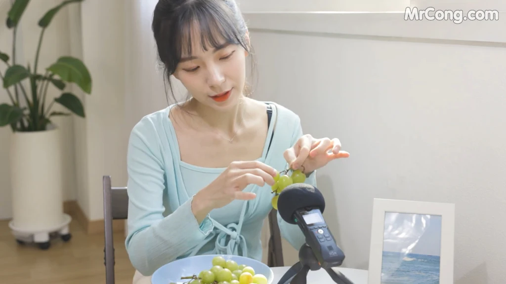 쏘블리 (@leeesovely) ASMR Videos (13 photos + 8 videos)