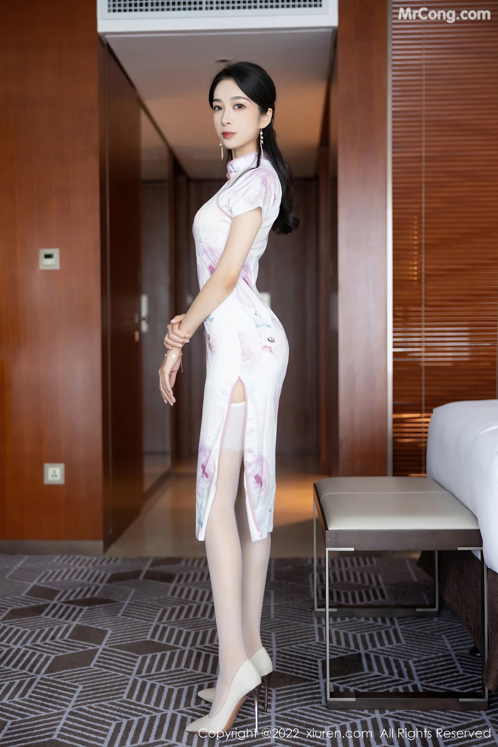 XIUREN No.5290: Lin Yue Yi (林乐一) (75 photos)