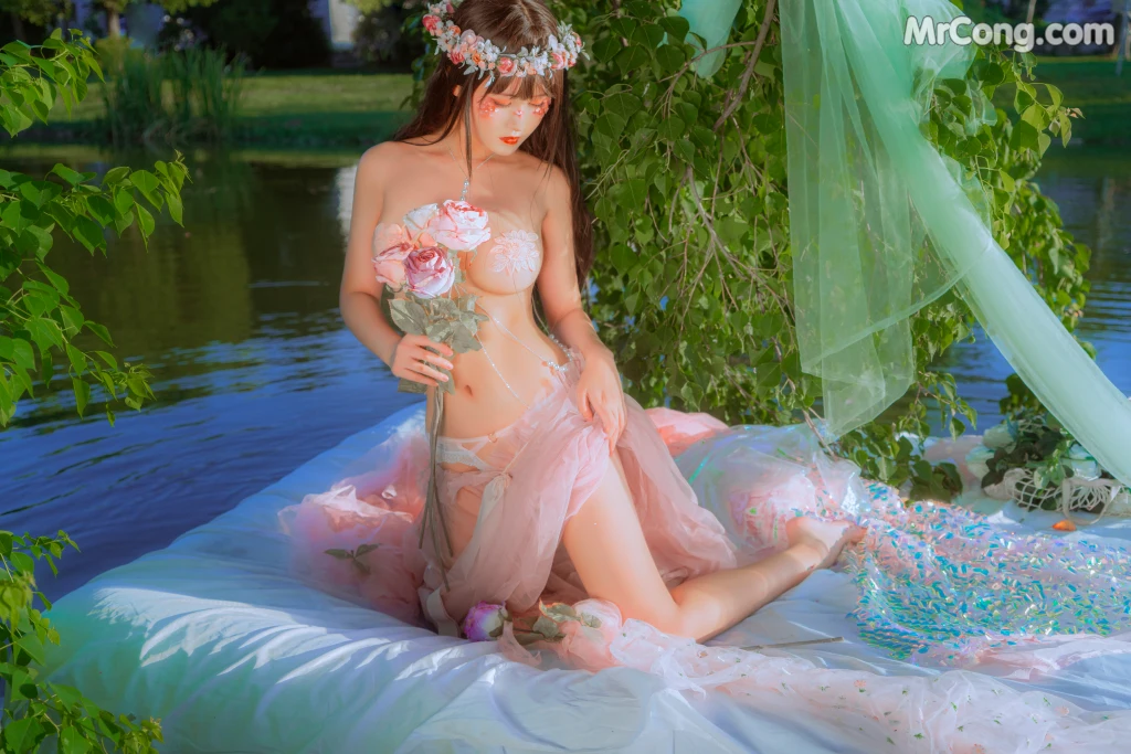 Coser@三度_69 Vol.074: 水边的阿狄丽娜 (32 photos)