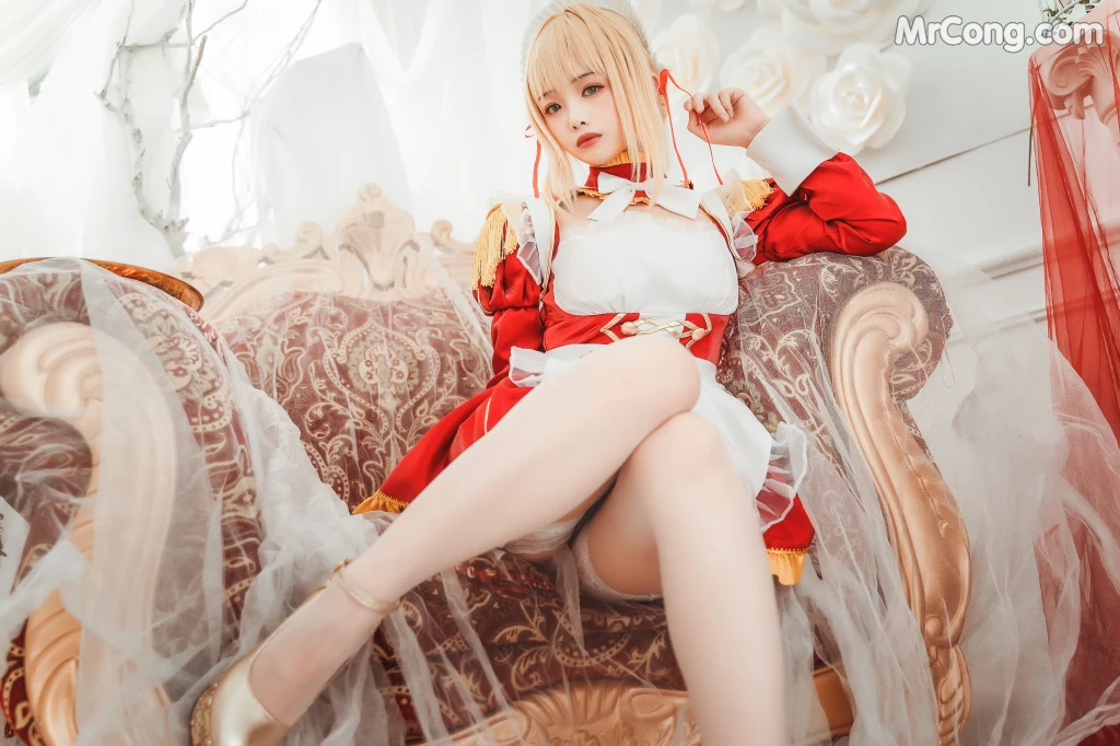 Coser@雯妹不讲道理 No.028: 尼禄女仆 (20 photos)