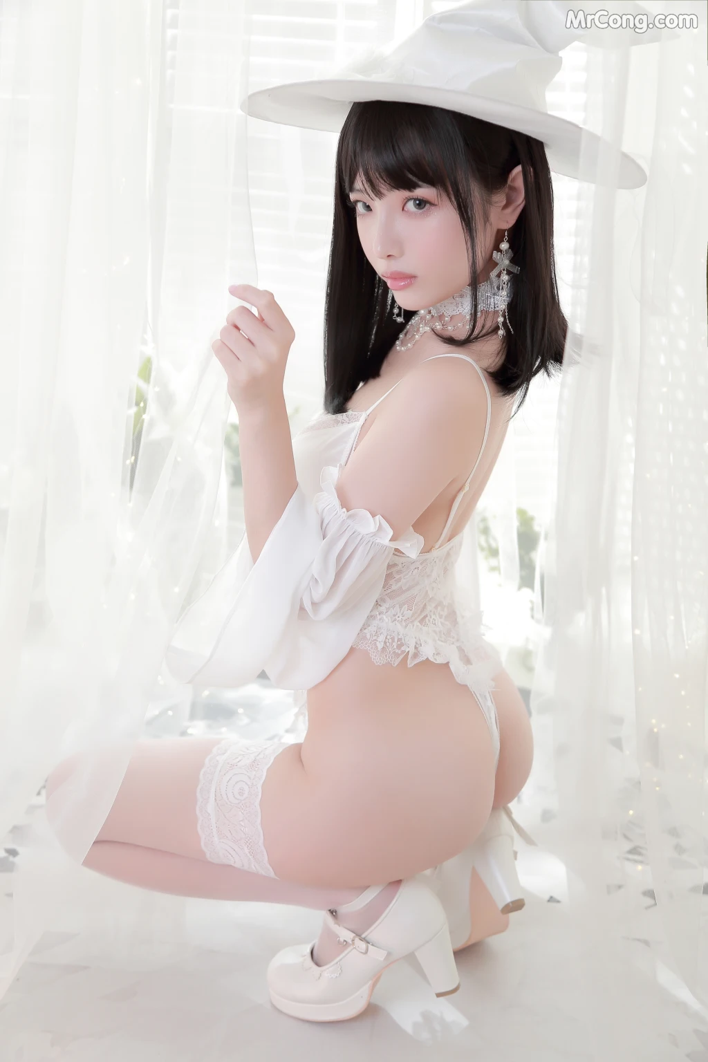 Coser@雯妹不讲道理 No.030: 白女巫 (34 photos) – Page 2