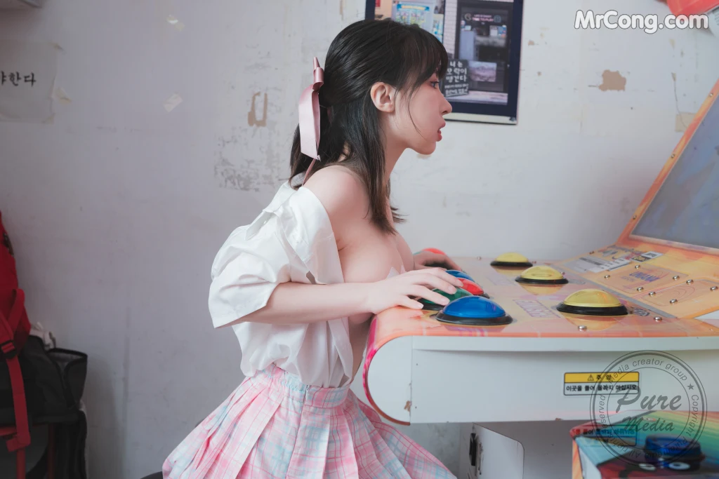 Pure Media Vol.187: Uhye (이유혜) (121 photos) – Page 2