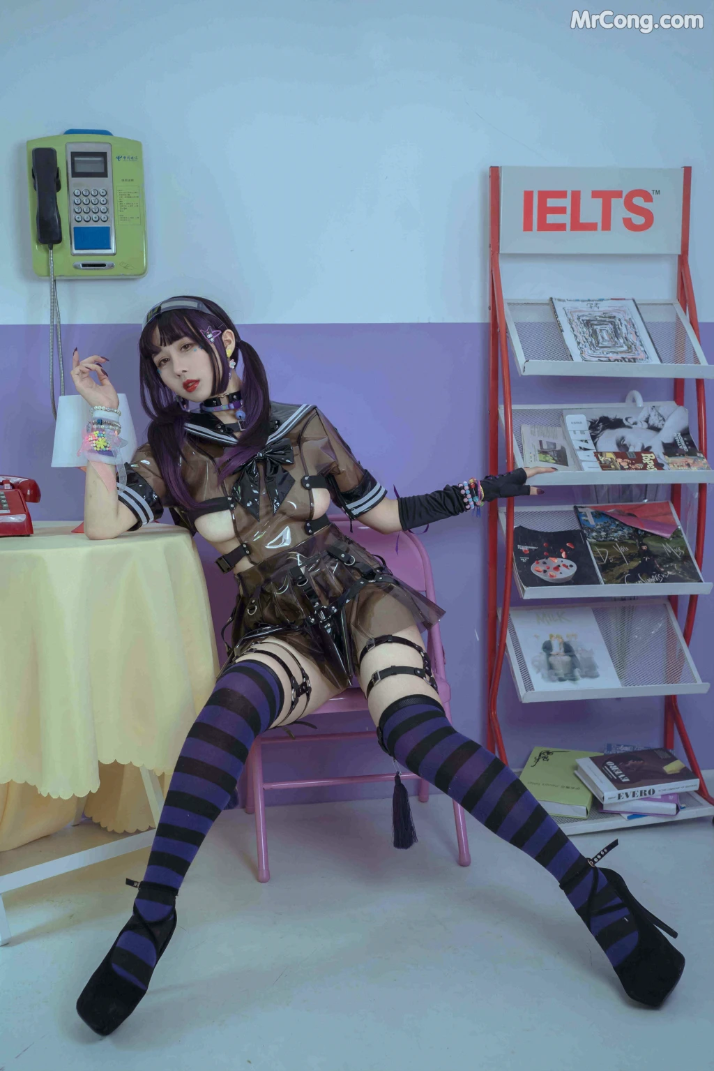 Coser@云溪溪 (Yunx1x1) Vol.029: 奶桃 幻想学院 (51 photos)