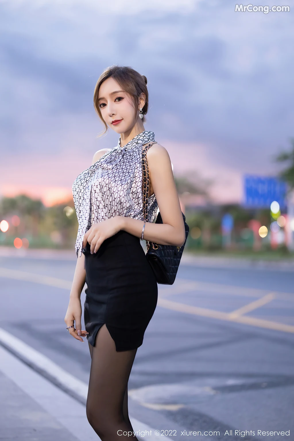 XIUREN No.5325: Yanni (王馨瑶) (79 photos)
