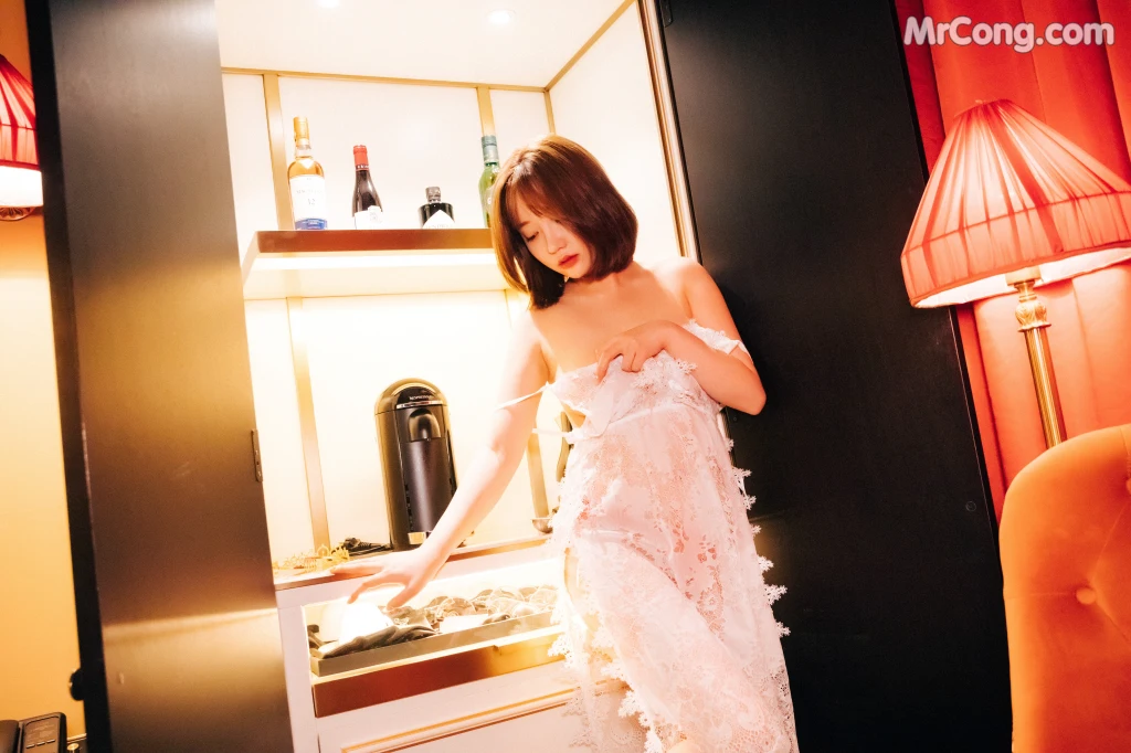 [Loozy] Son Ye-Eun (손예은): Halloqueen (S.Ver) (96 photos) – Page 5
