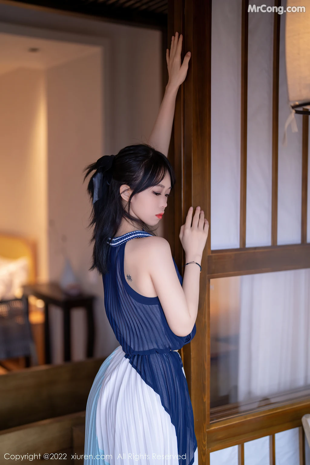 XIUREN No.5327: 奶瓶 (54 photos) – Page 2