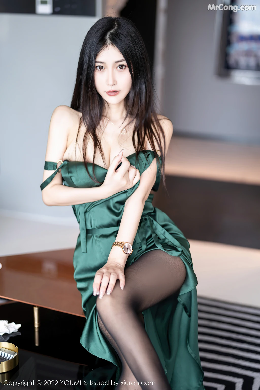 YouMi Vol.837: laura阿姣 (71 photos)