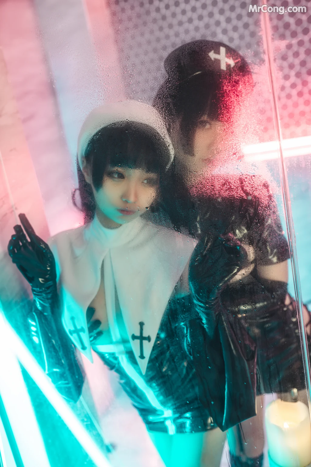 Coser@蠢沫沫 (chunmomo) Vol.071: 修女×护士 (50 photos)