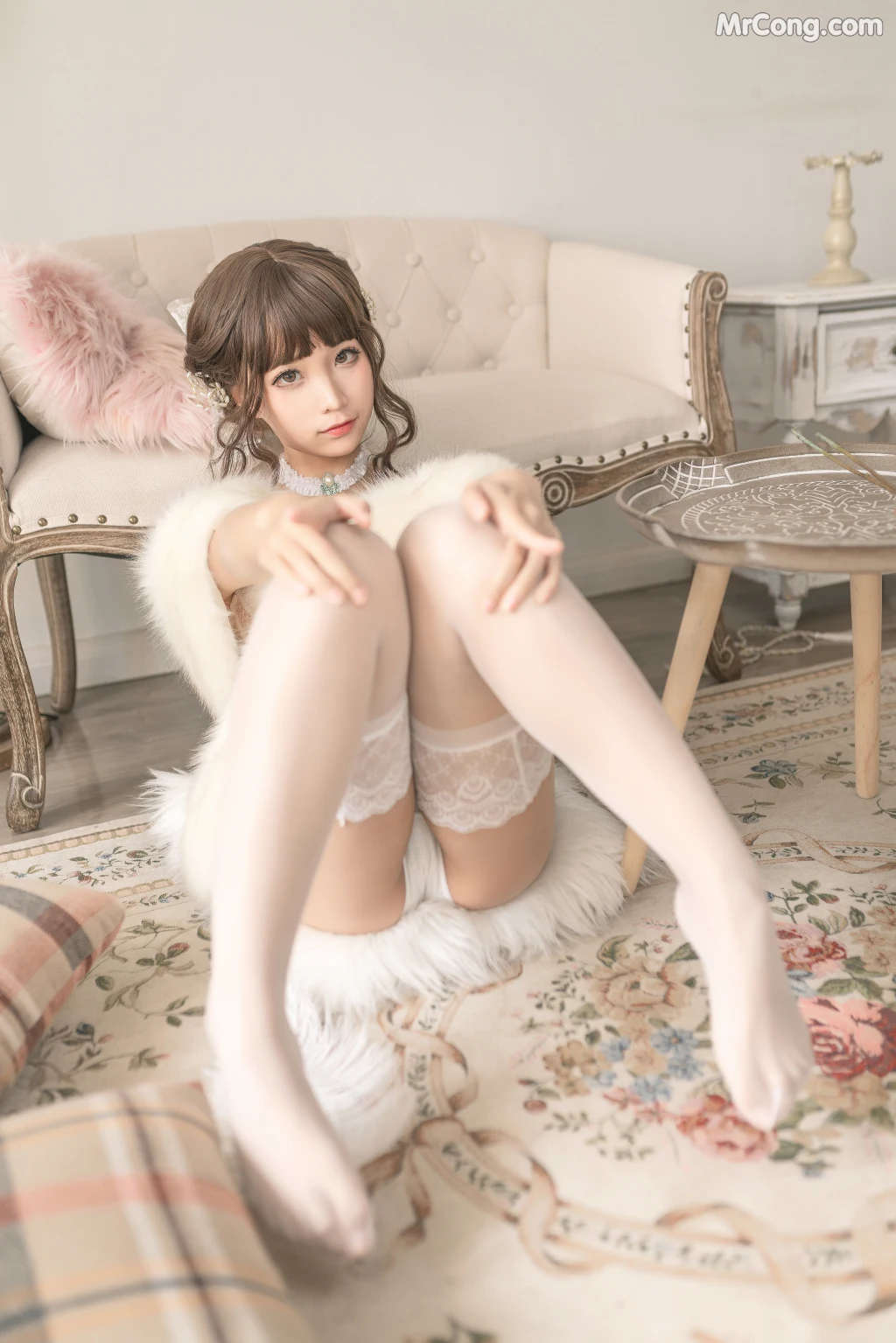 Coser@蠢沫沫 (chunmomo) Vol.075: 毛披肩 (40 photos)